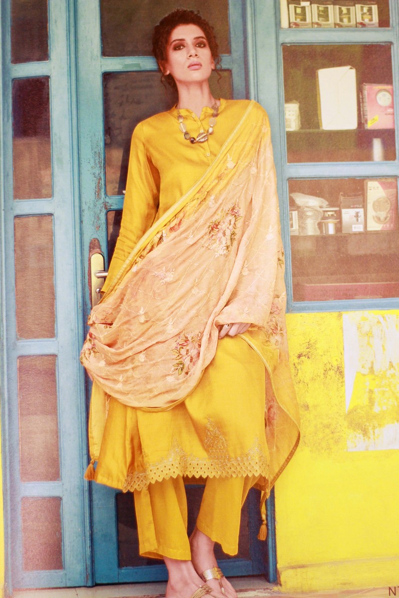 VARSHA NT-23 THREE PIECE