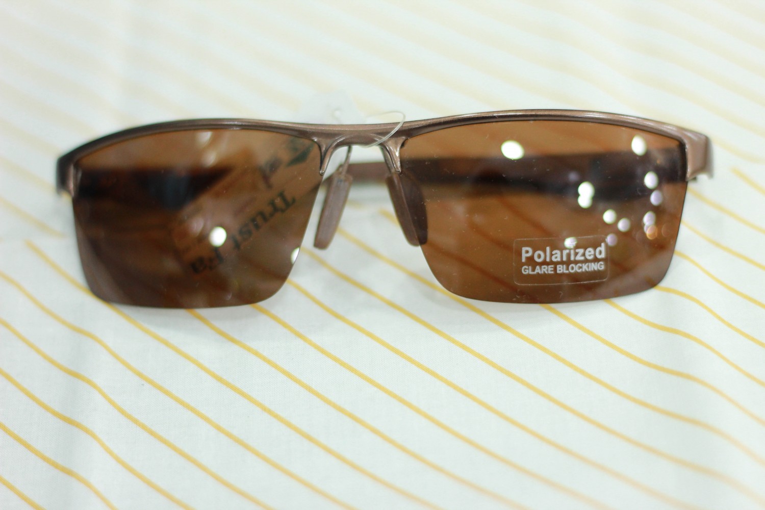 POLARIZED SUNGLASS